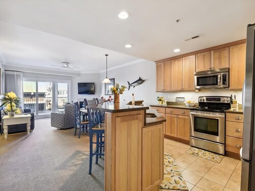 Oceanfront Condo w/ Pool & Fireplace