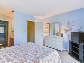 2 bedrooms, iron/ironing board, free WiFi - 2-Bedroom Condo near Bethany Beach (Bethany Beach)