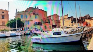 Marina