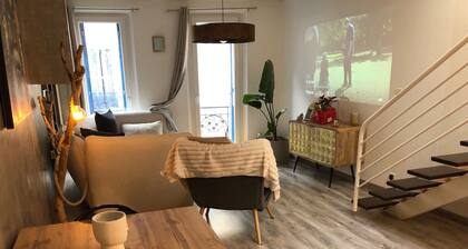 In the heart of the Island, contemporary house with daylight well and BBQ roof terrace