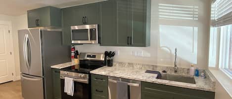 Microwave, oven, stovetop, dishwasher