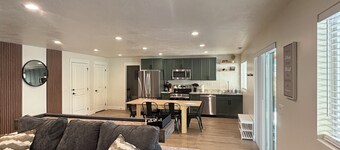 Paiute ATV Trailside Basement with Stunning Big Rock Candy Mountain Views