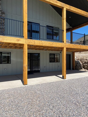 Trailside Basement with Stunning Big Rock Candy Mountain Views