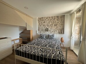 2 Schlafzimmer, Zimmersafe, Bügeleisen/Bügelbrett, kostenloses WLAN