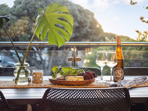 Seventh Heaven Surfside in the Heart of Yallingup