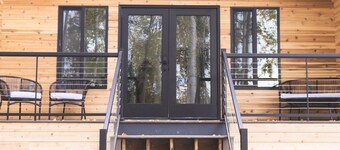 Lakefront Cottage with Sauna - #7 Dolly Varden