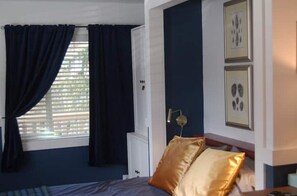 In-room safe, iron/ironing board, WiFi, bed sheets