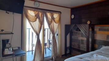 1 chambre, fer et planche Ă repasser, Wi-Fi, draps fournis