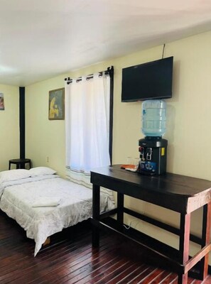 1 bedroom, desk, iron/ironing board, WiFi