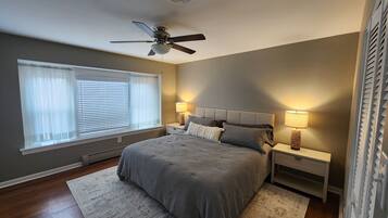 4 habitaciones, tabla de planchar con plancha, wifi y ropa de cama