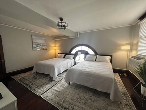 1 غرفة نوم ومكواة/لوح كي وواي فاي مجانًا وملاءات أسرّة