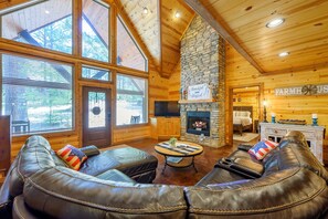 Smart TV, fireplace, video games