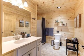 Sèche-cheveux, serviettes fournies