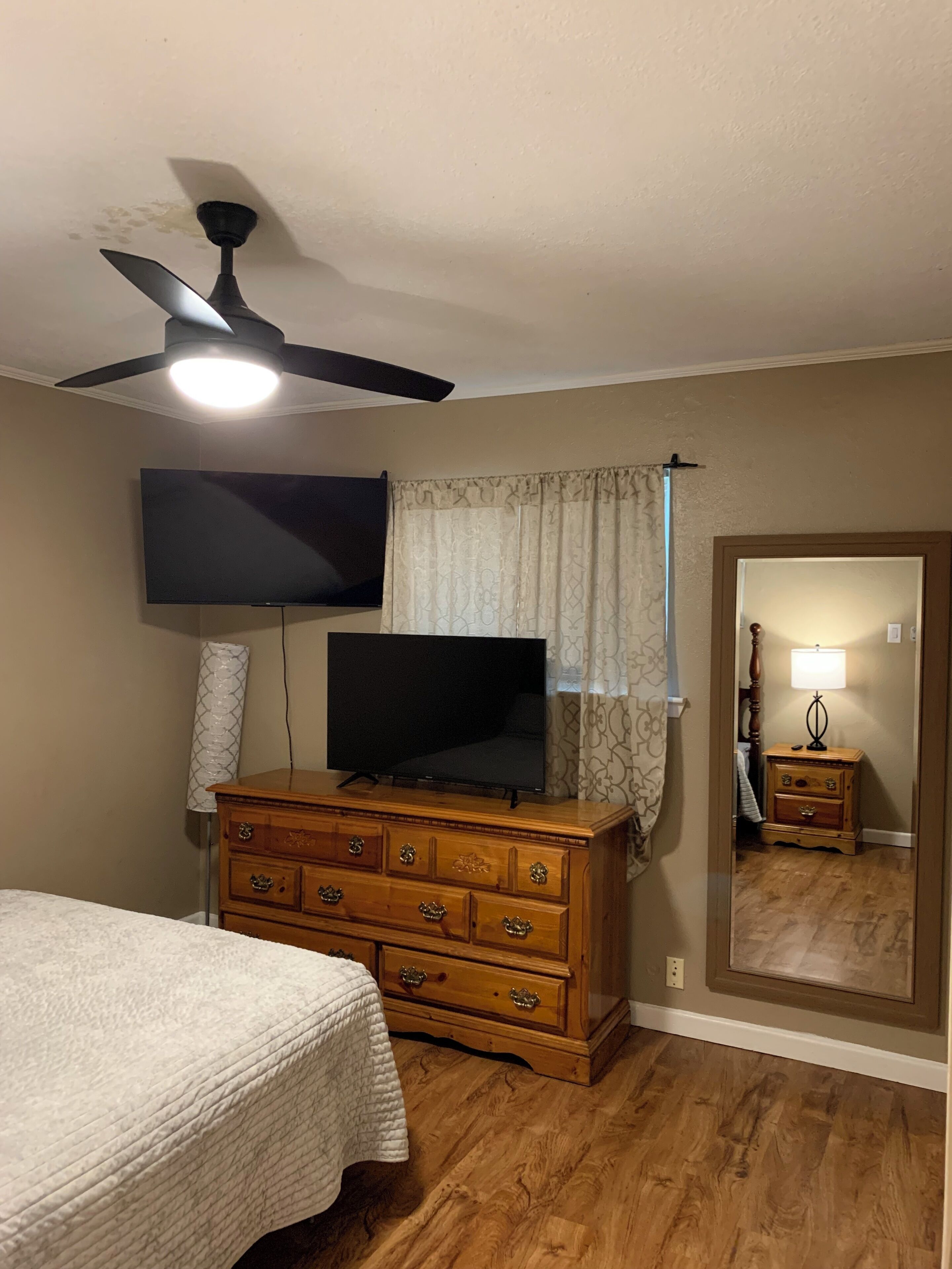 3 Schlafzimmer, Bügeleisen/Bügelbrett, WLAN, Bettwäsche