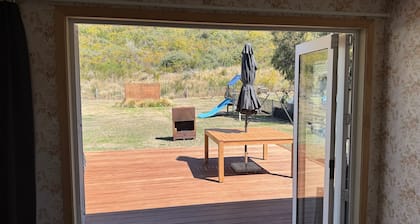 Cosy 1960's Kiwi Holiday House