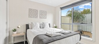 Stylish and Spacious Launceston Villa + Free Wifi