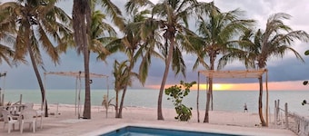 Casa del viento celestun