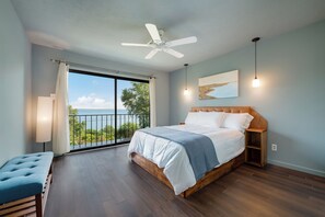 3 bedrooms, iron/ironing board, free WiFi, bed sheets - Beautiful lake views from every room (Belton)