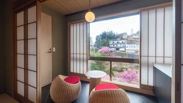 Quarto standard, vista para o rio | Vista do quarto