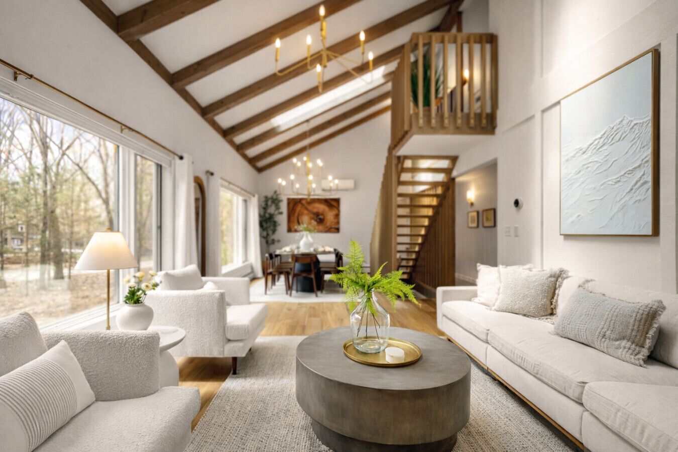 Tv, eldstad, tv-spel och kontor