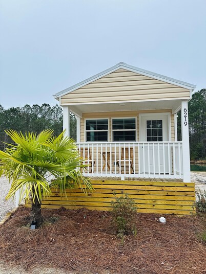 Small and beautiful house 13 minutes from the beach, with everything you need.