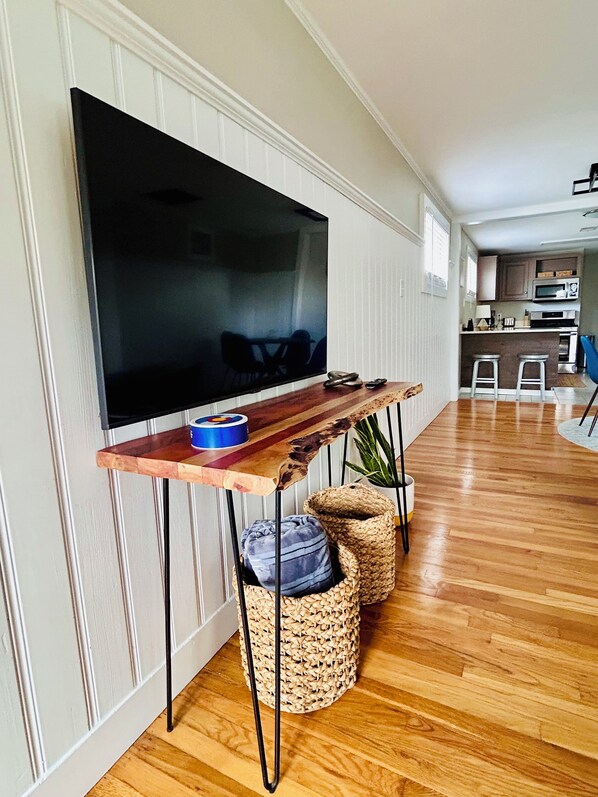 Interior - Charming, updated 2-bedroom, 2 bathroom in wonderful area, minutes from Boulder! (Lafayette)