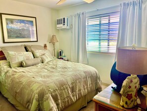 2 slaapkamers, een bureau, een strijkplank/strijkijzer, wifi