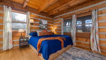 3 bedrooms, desk, iron/ironing board, travel crib