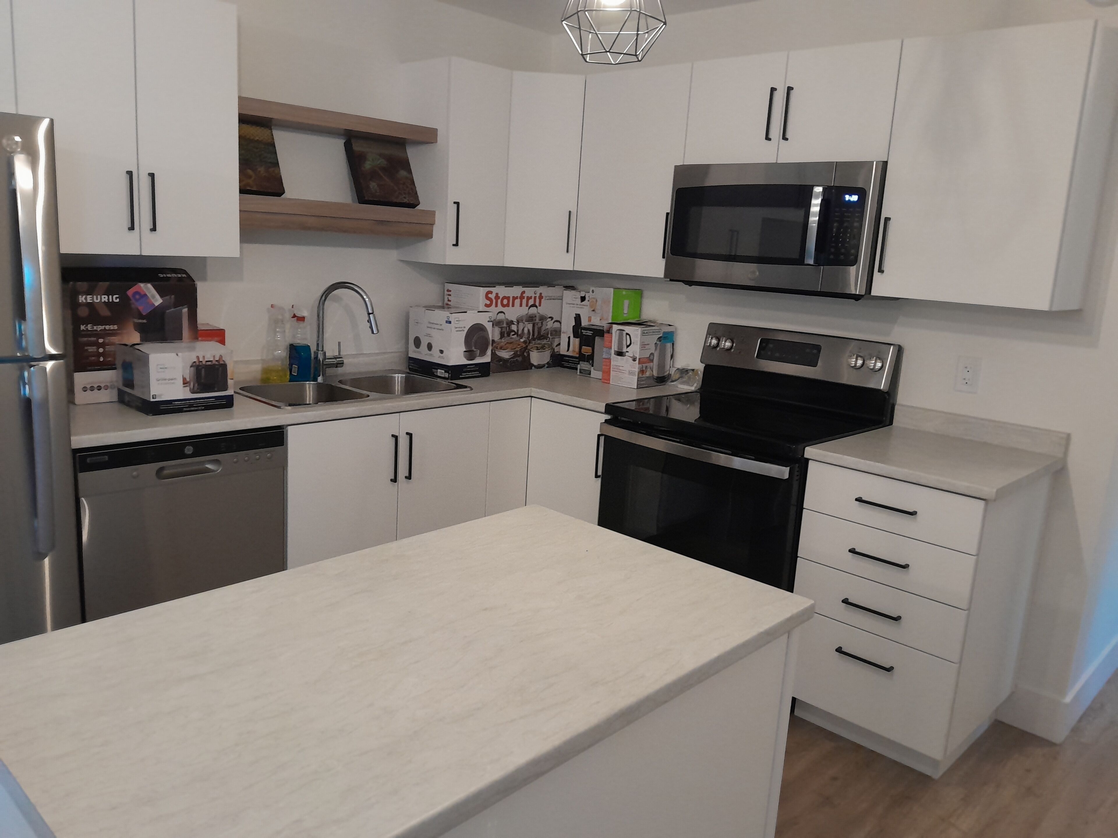 Microwave, oven, stovetop, dishwasher