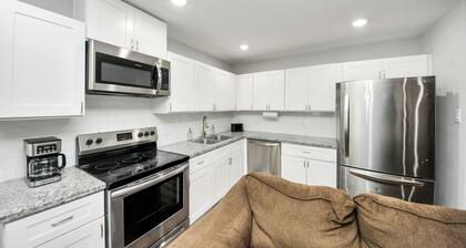 Spacious & Cozy 3Bdroom ~ Party/Events Welcome