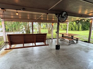 屋外ダイニングエリア