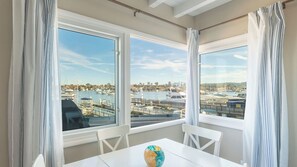 Interior - Stylish Newport Condos w/ Dock Access, Walk to Balboa Fun Zone and Beach (Newport Beach)