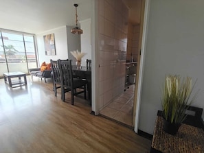 Appartement Familial, 2 chambres, cuisine | Coin séjour