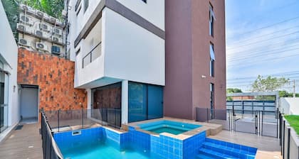 Spacious -1 bedroom apartment in serene Asunción with WiFi, AC