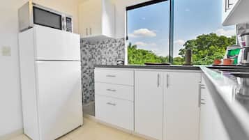 Microwave, oven, stovetop