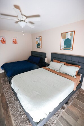 2 quartos, ferros/tábuas de passar roupa, Wi-Fi, roupa de cama