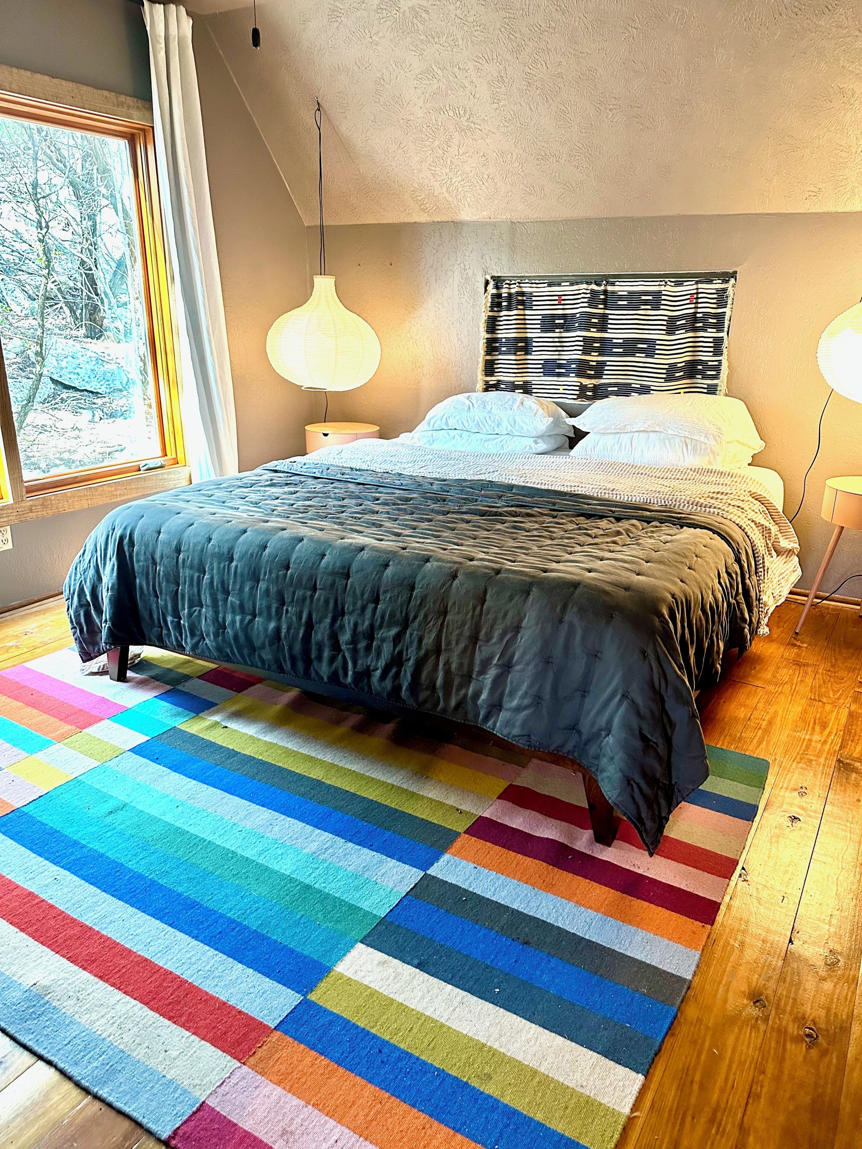 3 bedrooms, travel cot, WiFi, bed sheets