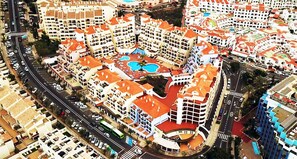 Exterior - Charming 1-bedroom apartment in brilliant Arona with WiFi, AC (los cristianos Arona)