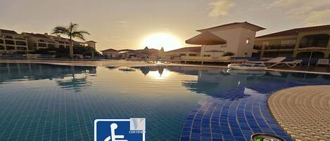 Outdoor pool, a heated pool