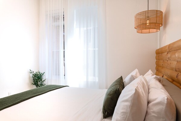 2 bedrooms, iron/ironing board, travel crib, WiFi