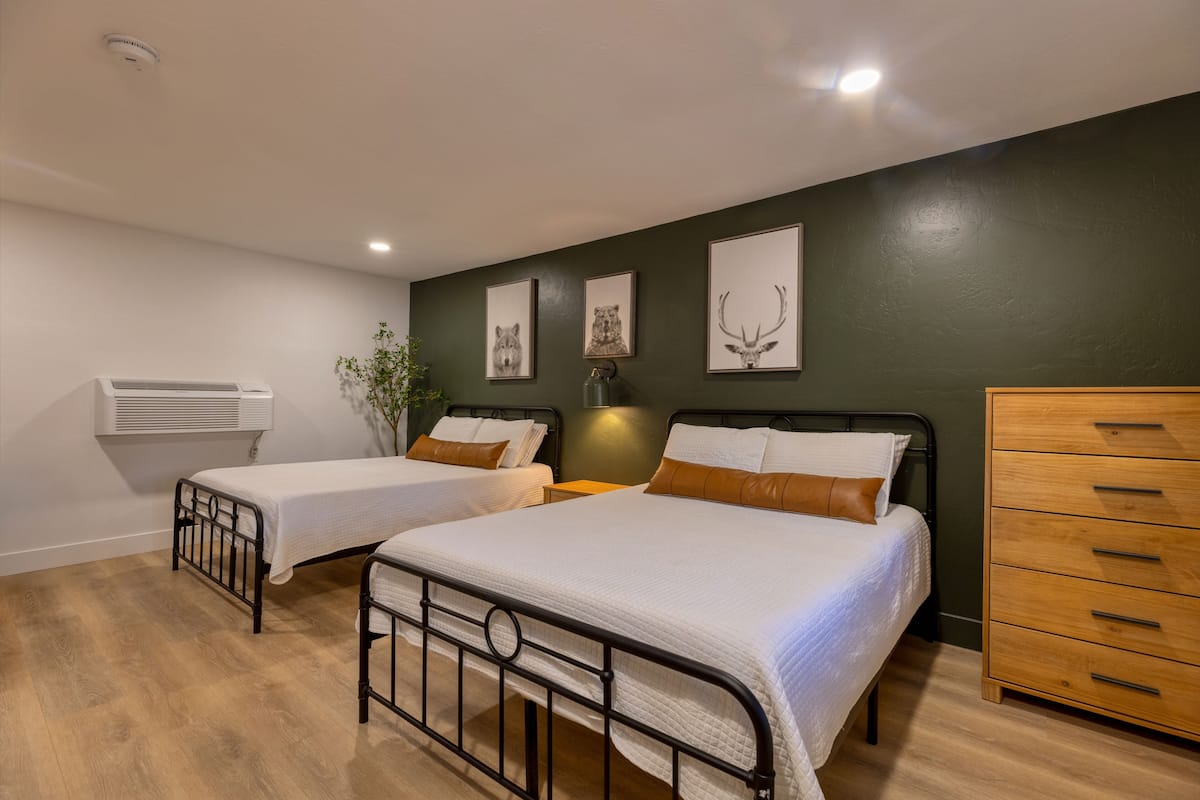 Basic Studio Suite | Individually decorated, individually furnished, laptop workspace
