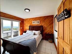 4 bedrooms, desk, iron/ironing board, travel cot