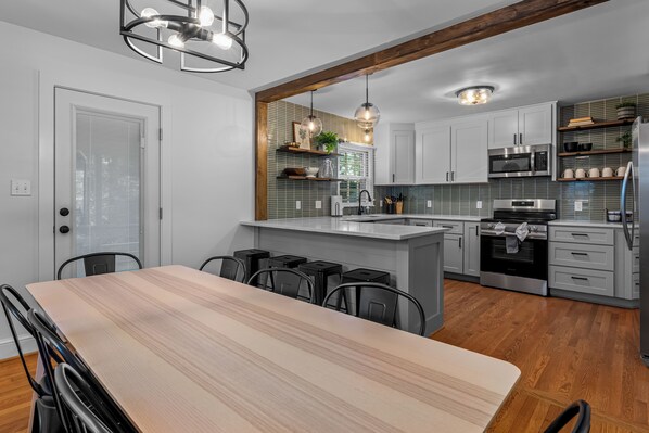 Microwave, oven, stovetop, dishwasher