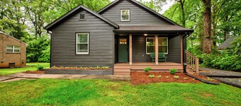 The Double House at Brookwood - Walk to The Grounds at WFU