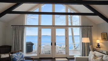 TV connectée, cheminée