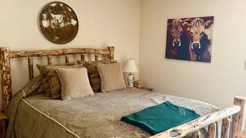 3 bedrooms, WiFi, bed sheets