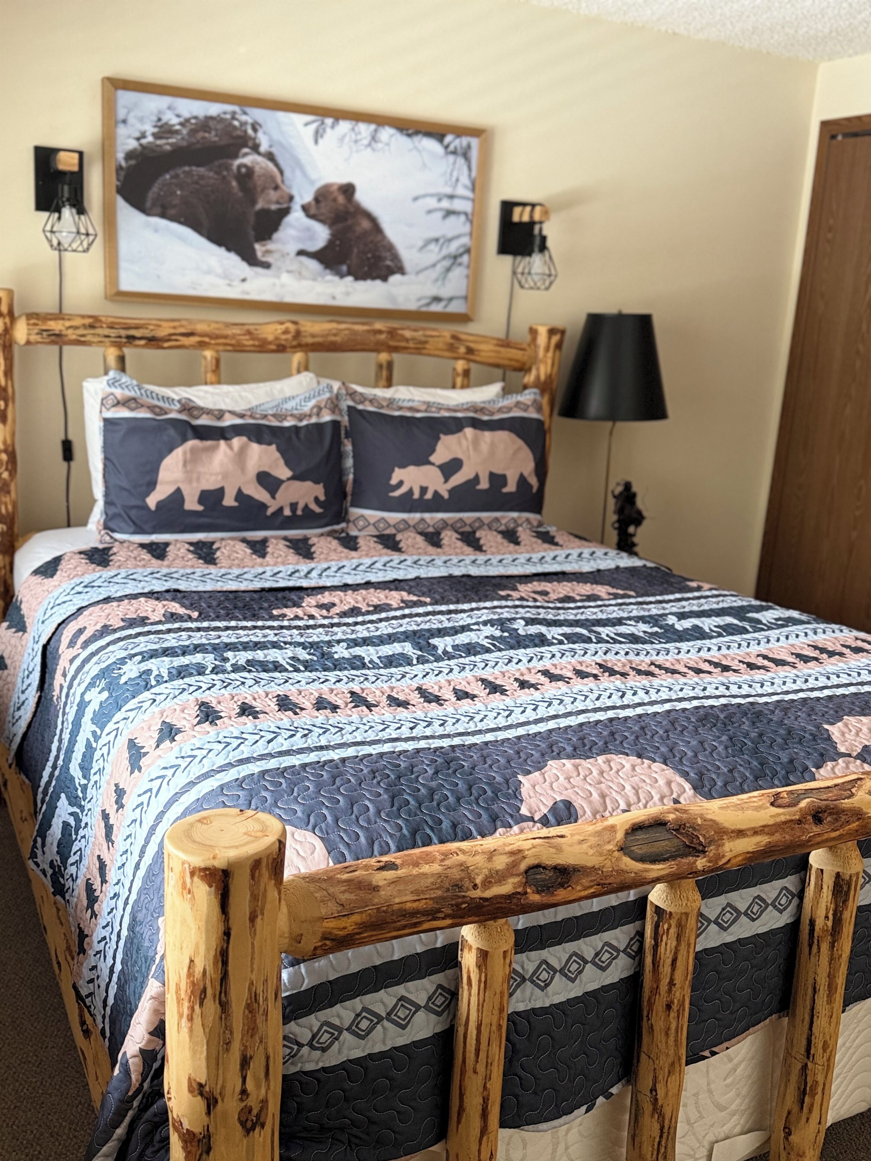 3 bedrooms, iron/ironing board, free WiFi, bed sheets