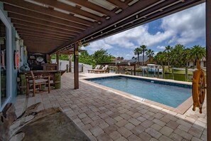 Pool - Waterfront Retreat with Pool, Tiki Bar & Boat Dock (Palm Coast)