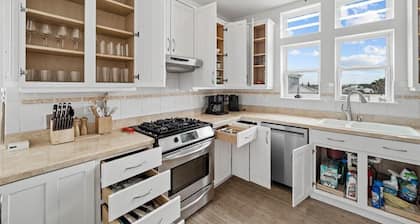 Beachfront 5BR Home with Ocean Views