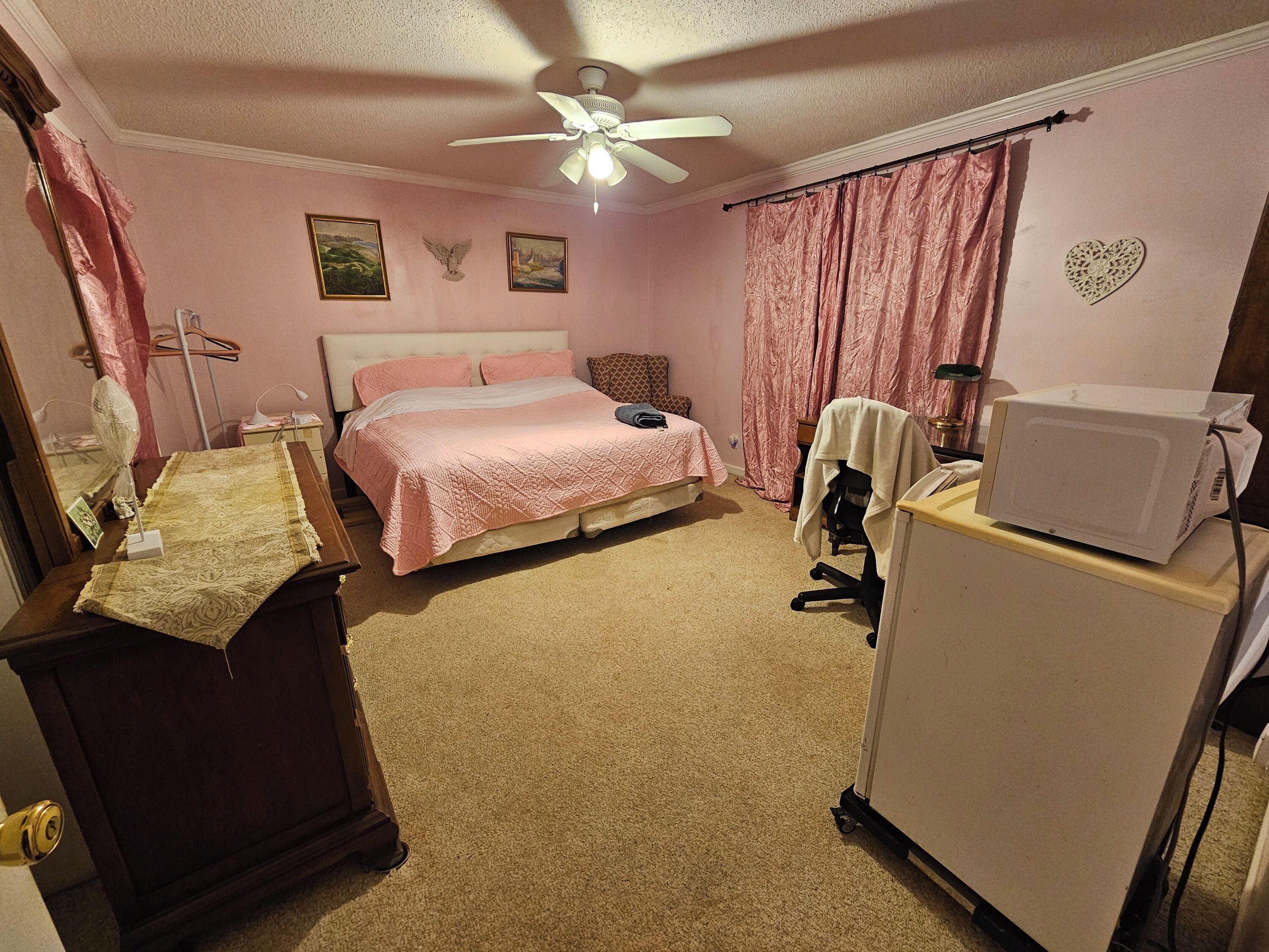 3 bedrooms, in-room safe, desk, iron/ironing board